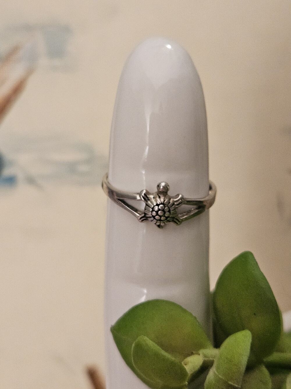 Sterling Silver 925 Turtle Flower Ring Size 9